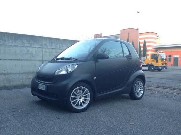 Car wrapping Smart colore nero opaco